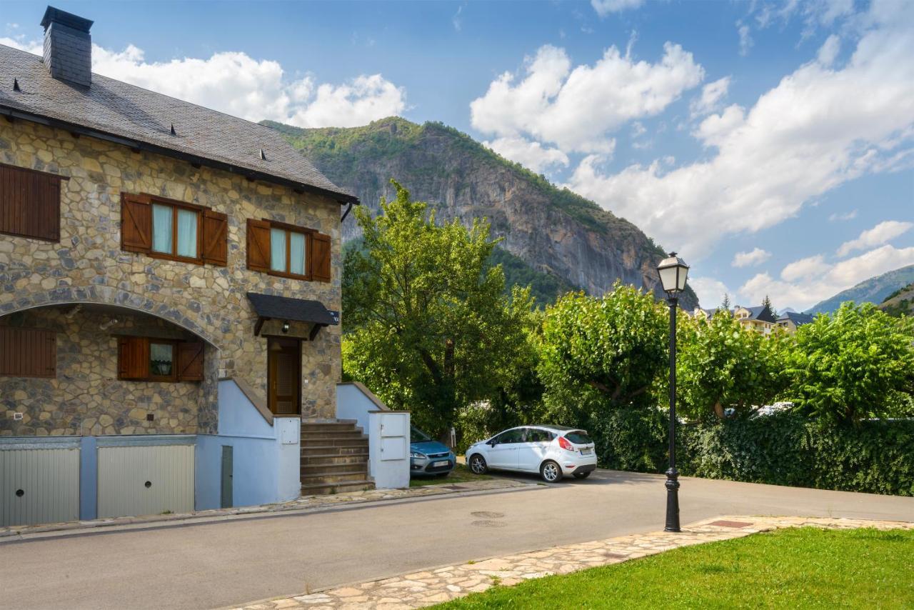 Alojamiento Escarrilla Pirineos Exterior foto
